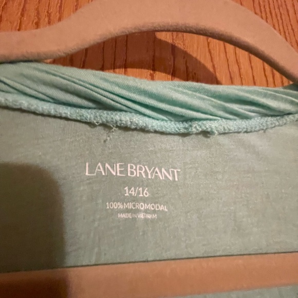 Sea foam green 3/4 sleeve tee - Picture 2 of 4